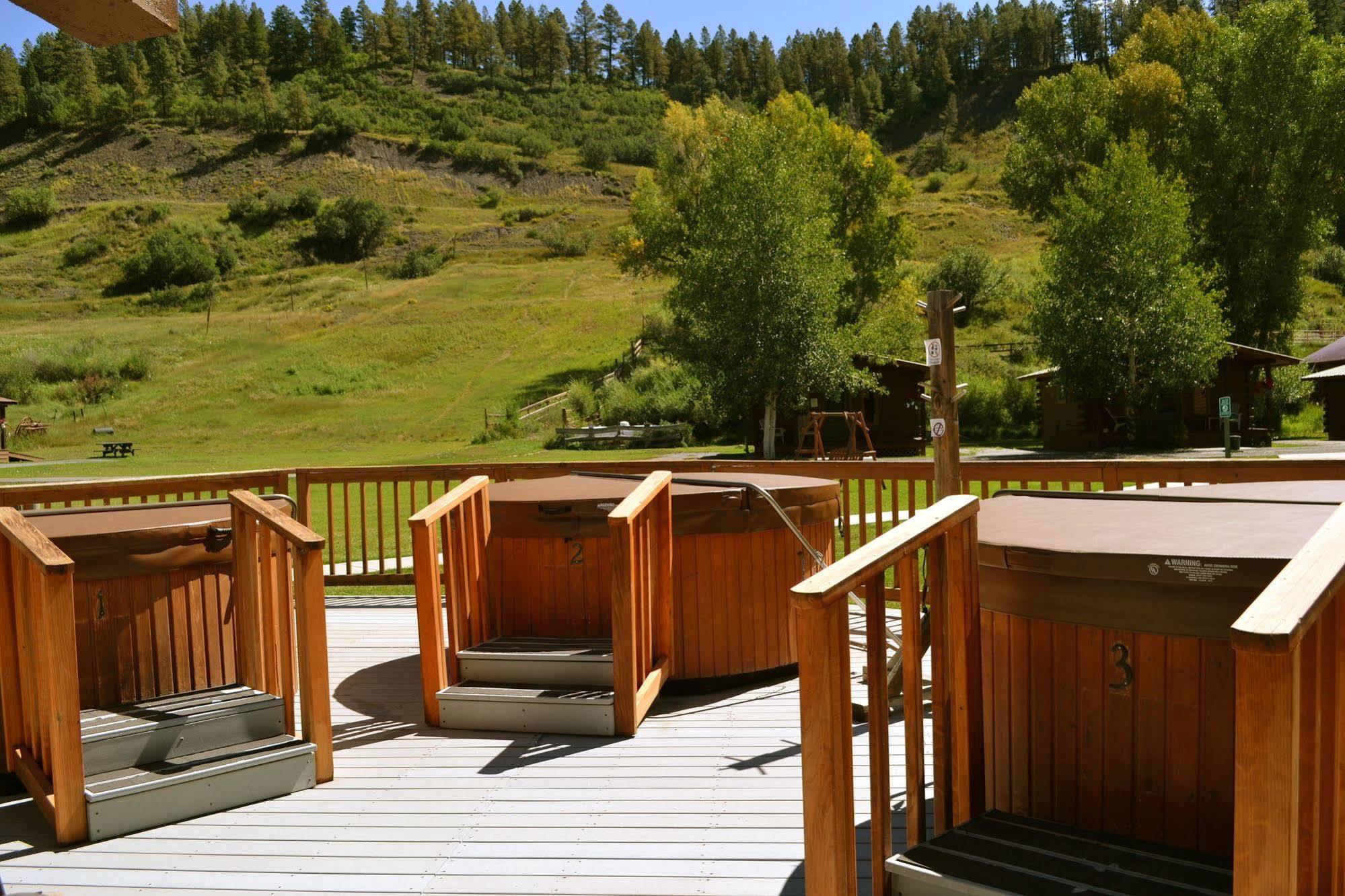High Country Lodge And Cabins パゴサ・スプリングス エクステリア 写真